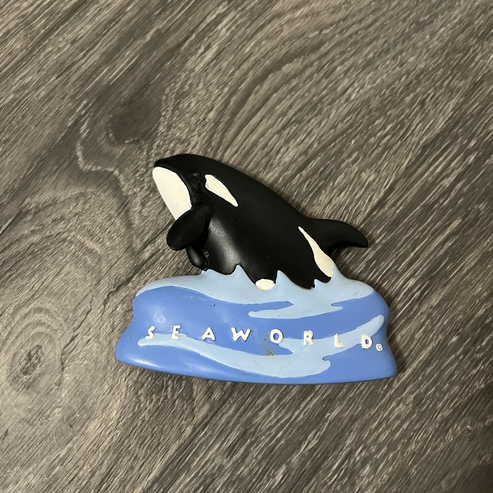 Vintage Sea World Resin Refrigerator Magnet Orca Killer Whale Shamu
